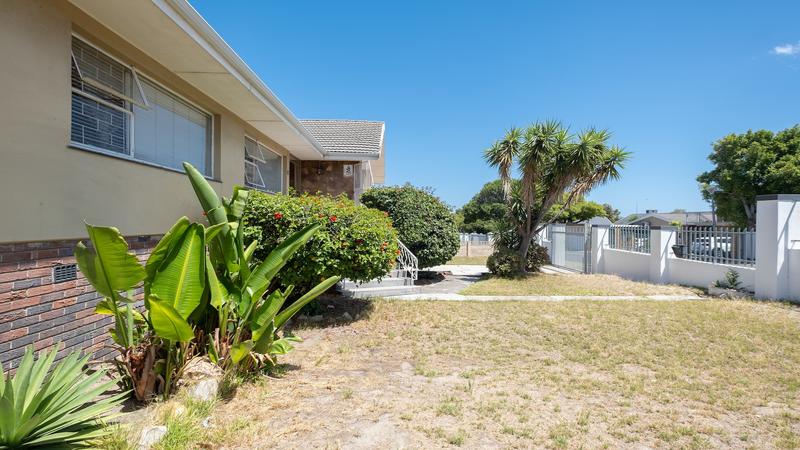 5 Bedroom Property for Sale in Parow North Western Cape